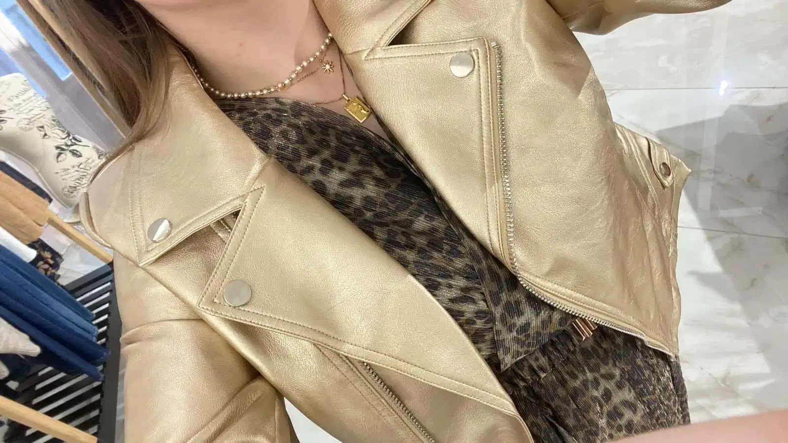 veste perfecto doré lucie