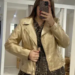 veste perfecto doré lucie