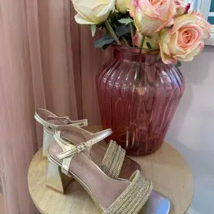 sandales à talons argentées (copie)