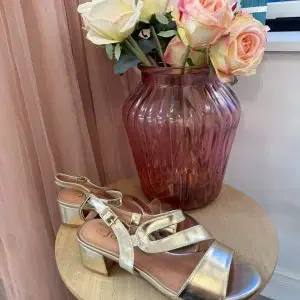 sandales dorés à talons